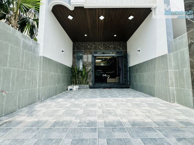 NHÀ 1 TRỆT 1 LẦU – PHÚ HÒA, | FULL THỔ CƯ – SÂN Ô TÔ 3 phòng ngủ – 2 WC - 2