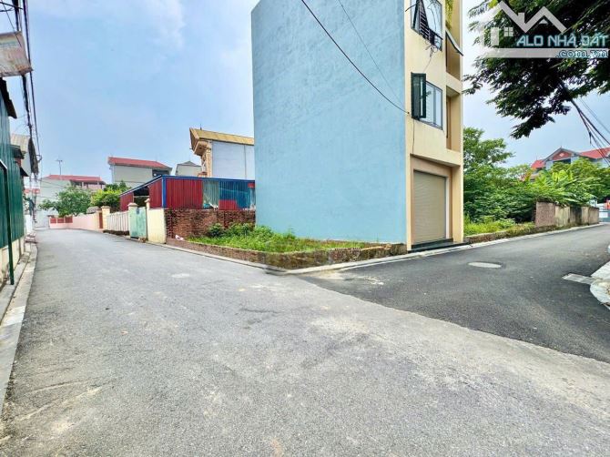 Bán đất Nguyên Khê, DT 47m2, Lô góc, Ngay trục chính, Đường 5m, 2 Ôtô tránh nhau, Gía DT! - 2