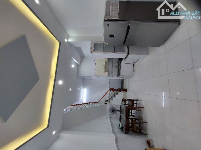 Bán nhà hẻm Lê Văn Lương P Tân Kiểng Quận 7. 33m2 - 2