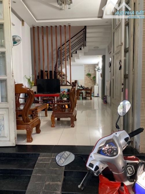 Bán nhà hẻm Chuyên Dùng 9 P Phú Mỹ Quận 7. 62m2 - 2