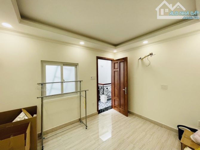 SIÊU PHẨM ĐẸP MỚI, SÁT MT ĐƯỜNG QUANG TRUNG GÒ VẤP, NỞ HẬU, 5 TẦNG, 38M2, 5.2 TỶ - 2