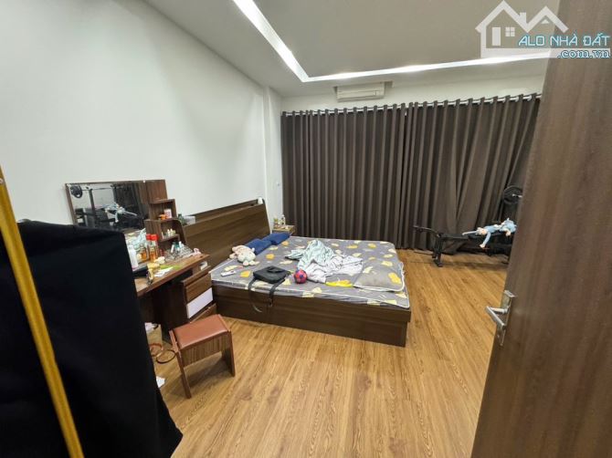 BÁN NHÀ ĐẸP 5 TẦNG 60M2 Ô TÔ VÀO NHÀ PHỐ ĐẠI ĐỒNG HOÀNG MAI - 2