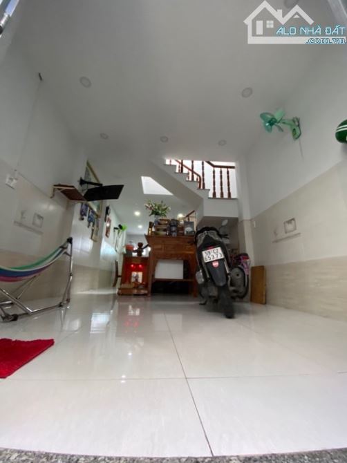 Bán nhà hẻm Lê Văn Lương P Tân Hưng Quận 7. 42m2 - 2