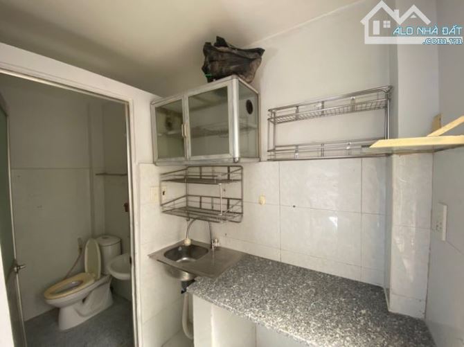 Bán nhà hẻm 85 Nguyễn Văn Quỳ P Tân Thuận Đông Quận 7. 17m2 - 2