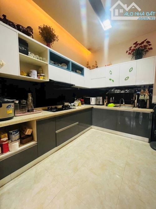 CHO THUÊ NHÀ NGUYÊN CĂN 3 TẦNG - MẶT TIỀN BÙI XUÂN PHÁI - THỦY DƯƠNG - HUẾ - 2