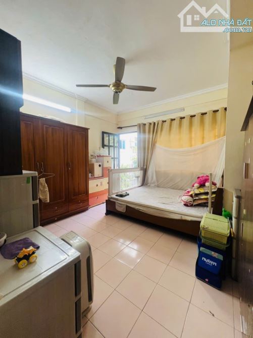 BÁN NHÀ KHU PHÂN LÔ OTO TRÁNH - VỈA HÈ - KD - QUẬN ĐỐNG ĐA - 5 TẦNG - HƠN 7 TỶ - SỔ A4 - 1