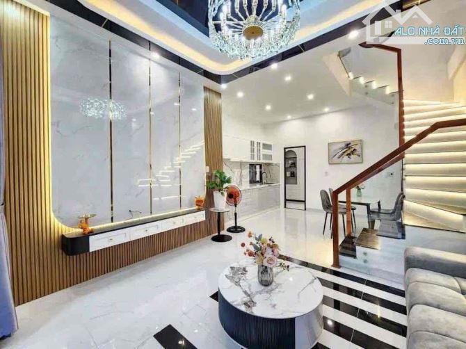 Bán gấp nhà Gò Vấp, Nguyễn Kiệm, gần hẻm xe hơi, 55m2, giá 5.5 tỷ - 2
