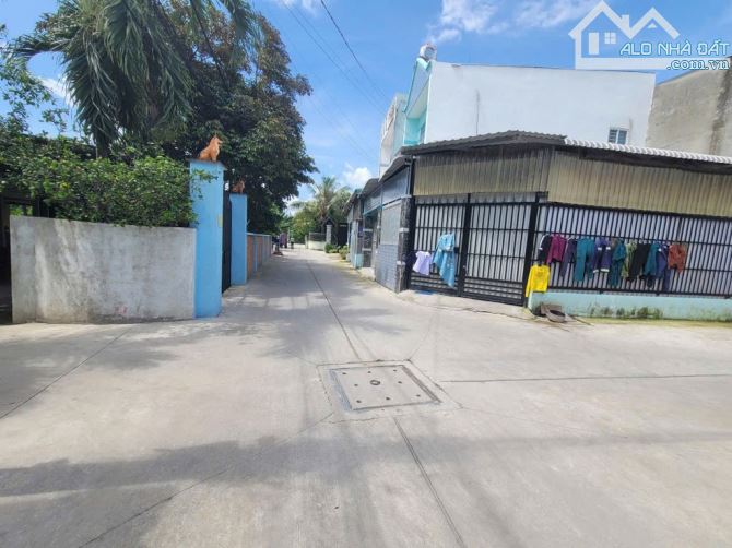🆘️ PHAN VĂN HỚN HÓC MÔN _ LÔ GÓC 2MT 🆘️ 137M2 FUUL THỔ 🆘️ XE TẢI ĐỔ CỬA - 2