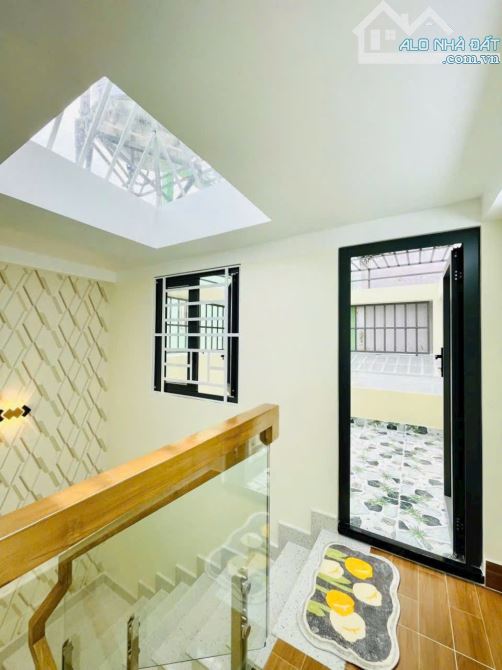 Bán nhà hẻm xe hơi đường Phạm Văn Chiêu, P.14, 3,7 x 13, 4 tầng, 4PN giá 5.8 tỷ tl - 2