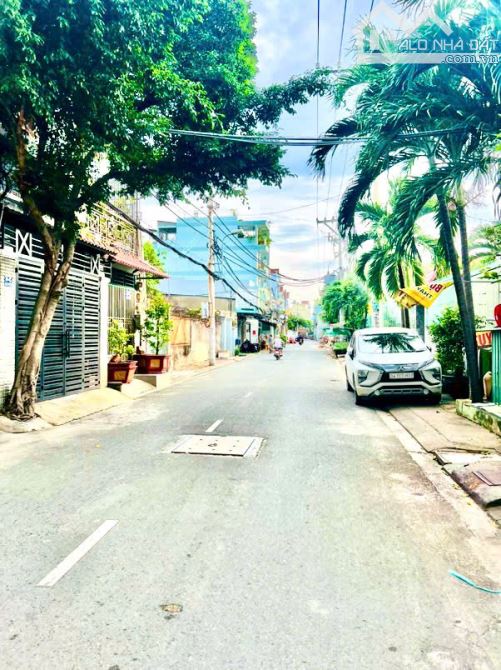 Mặt tiền 10m có lề ngay Lê Văn Qưới, cạnh Tân Phú- 5 x 18,5m, chỉ 7 tỷ 4 còn TL. - 2