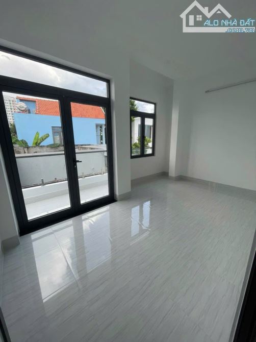 Bán nhà 3 tầng hẻm ô tô Mai Xuân Thưởng gần biển giá tốt - 2