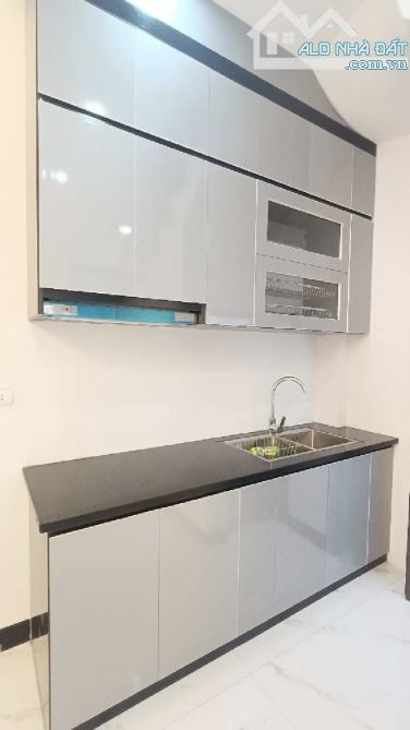 💥 SIÊU PHẨM GIANG BIÊN – 1 BƯỚC RA Ô TÔ 💥 30m² – MT 6,3m – Giá 6 TỶ  🏡 Nhà mới tinh, fu - 2