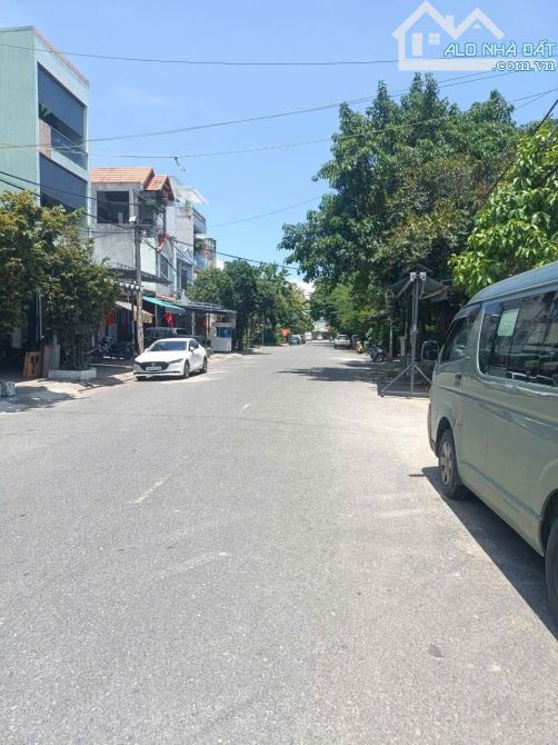 Bán cặp đất MT( Kẹp Cống) đường 7m5 Nguyễn Minh Chấn, cạnh ĐH Duy Tân, DT 10x20m - 2