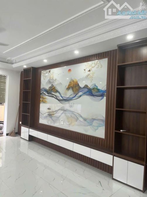 Nhà 50m2 x 6 Tầng Phường Sài Đồng Ô Tô Tránh Thông - 2
