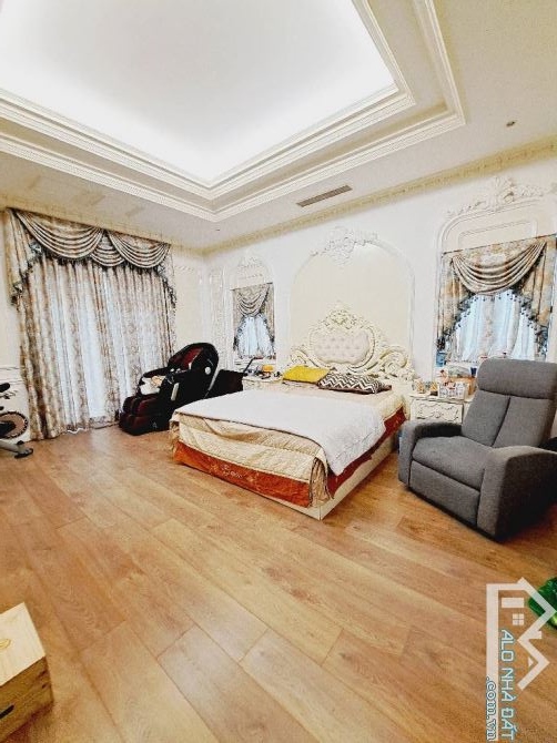BIỆT THỰ LỘNG LẪY SIÊU VIP, KHU CƯ XÁ BẮC HẢI, 325m2, 69 TỶ - 2