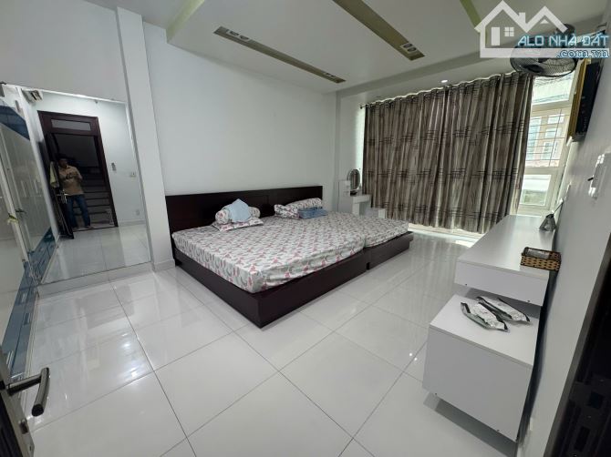 (Hot)Góc 2 mặt tiền hẻm 8m Trường Chinh P14 Tân Bình- Ngang 8m- 4 tầng- giá chỉ 21,3 tỷ tl - 2