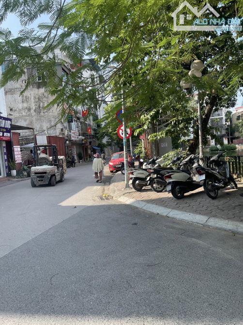 Bán mảnh đất CỰC HIẾM mặt hồ Bồ Đề 90m, MT 6m, đường ô tô tránh, kinh doanh 26.8 tỷ. - 2