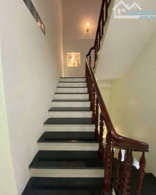 Cho thuê nhà mặt tiền xuân hồng đối diện bệnh viện nhi giá 17 triệu - 2