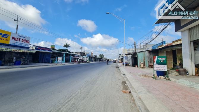 bán đất xây kho, nhà hàng dt 70x64m (4.643m²) xã Đức Hòa Đông, Đức Hòa, Long An giá 35 tỷ - 2