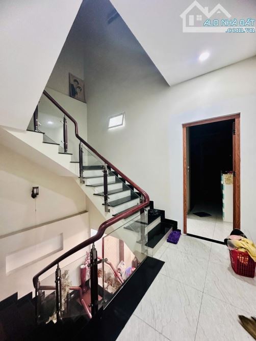 QUÁ HIẾM-DT 95M2-3TẦNG-4PN-PHAN HUY ÍCH-P15-TÂN BÌNH - 2