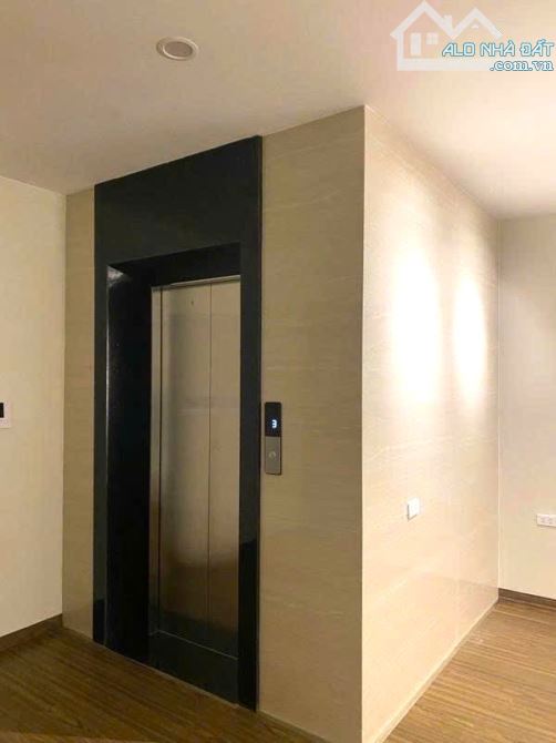 Nhà Trần Quý Cáp, Đống Đa, 54m2*6 Tầng, Mặt Tiền 6.6m, ga ra ô tô tránh, kinh doanh đỉnh - 2