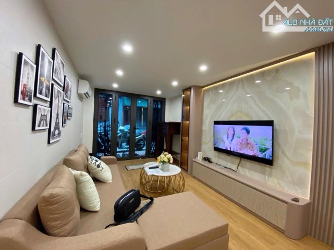 Bán nhà phố Khương Trung, 56m2, lô góc, 2 tầng, mặt tiền 4.5m giá 6.1tỷ - 2
