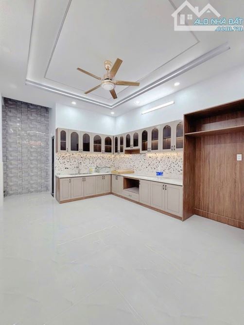 NHÀ MỚI 3 TẦNG – 60M² – 4x15M – HXH 6M – SỔ HỒNG HOÀN CÔNG ĐỦ - 2