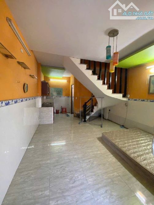 🔥Nhà 2 tầng đường TX33 phường THẠNH XUÂN Q12.dt 64 (8mx8m) hẻm ô tô 💵 3,9tỷ. - 2