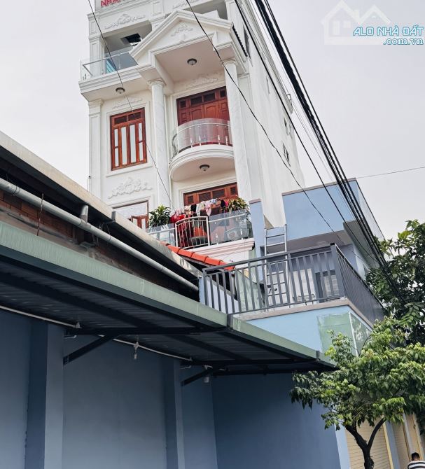 Biệt thự 2 mặt tiền Trung Tâm Dĩ An - Hàng hiếm chỉ 17 tỷ - 2