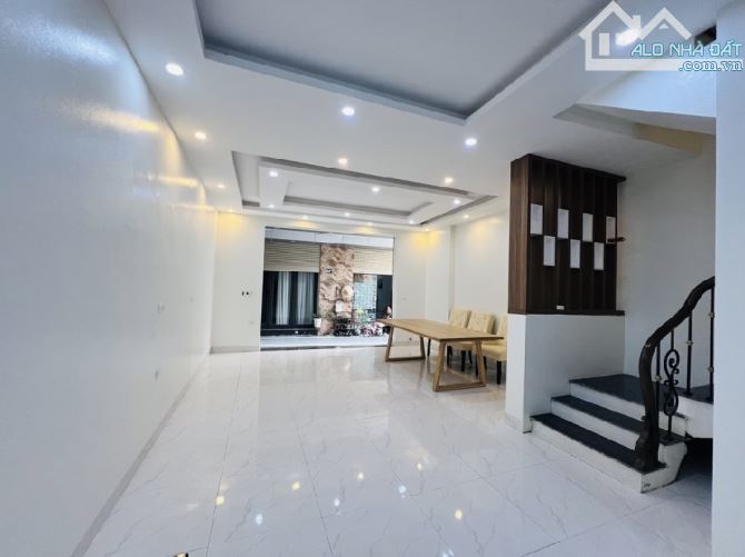 BÁN NHÀ 3 TẦNG TRUNG TÂM ĐÔNG ANH – THIẾT KẾ HIỆN ĐẠI – VÀI BƯỚC RA MẶT PHỐ CAO LỖ - 2