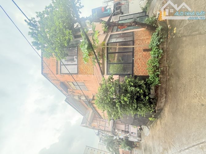 GÓC 3 MẶT TIỀN - NGANG 10M - HẺM XE TẢI - VỪA Ở VỪA KINH DOANH - ĐƯỜNG BỜ BAO TÂN THẮNG - 1