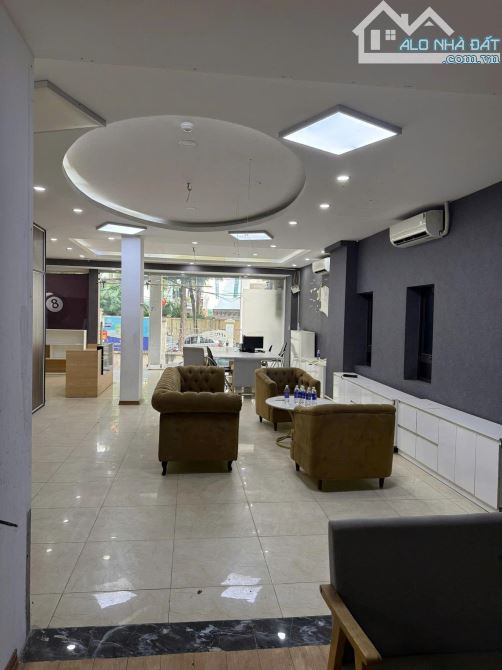 Cho thuê mặt bằng kd Lê Quang Đạo, Nam Từ Liêm, 120m2, mt 8m, 20tr - 2