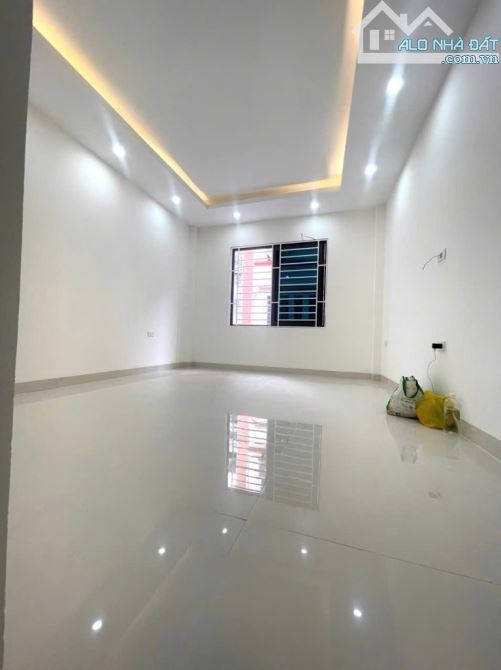 Ô TÔ ĐỖ CỬA _THANG MÁY🏘️ 5 TẦNG  X 35 M2_ #CẦUDIỄN_BẮCTỪLIÊM_💰CHỈ 8,X TỶ - 2