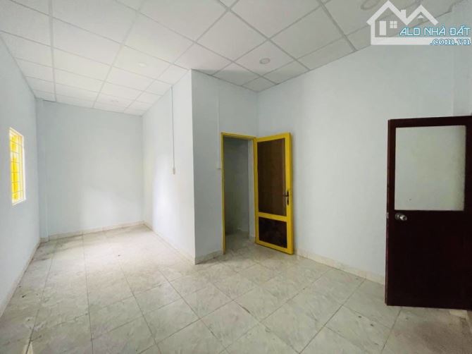 PHỐ TÂY B.ÙI VIỆN Q1 3 TẦNG 3,7X10 5.PHÒNG DÒNG TIỀN 18TR KHOÁN GIÁ 4,1TỎI - 2