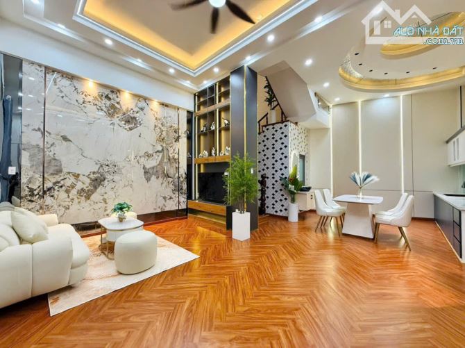 Bán nhà hẻm xe hơi vô nhà sát mặt tiền đường Phạm Văn Chiêu, P.14, 6,3 x 9, giá 6.5 tỷ tl - 2