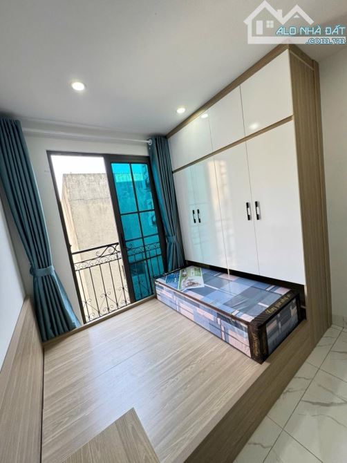 Nhà Đội Cấn , 16 phòng, 66m, 6 T, mặt tiền 4.5m . 80tr/ tháng. - 2