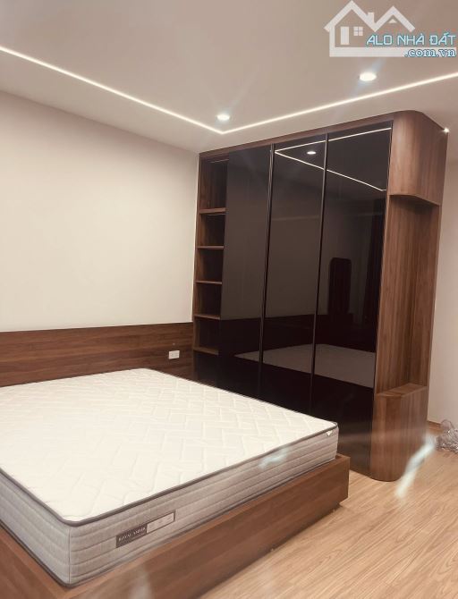 Bán nhà Thạch Bàn, Long Biên 40m2, 6 tầng, thang máy, ô tô đỗ cổng, 10m ra ô tô, 8.8 tỷ - 2