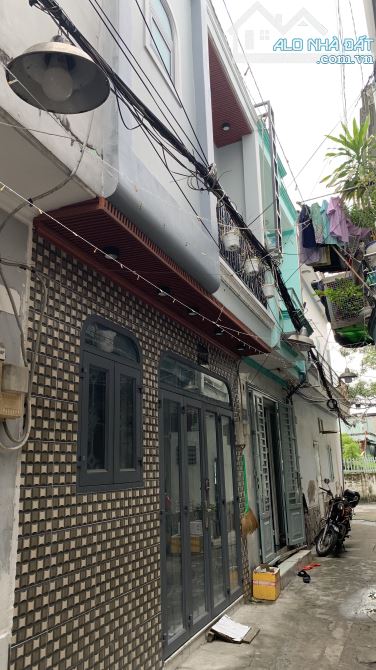 Bùi Quang Là, 2 tầng, DTSD 48m2, hẻm ba gác thông, khu tiện ích đầu đủ - 2
