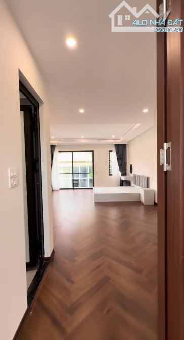 BÁN NHÀ MỚI 6 TẦNG – PHỐ TRẠM LONG BIÊN – 65M² – MẶT TIỀN 5,2M – CHỈ 15,5 TỶ - 2