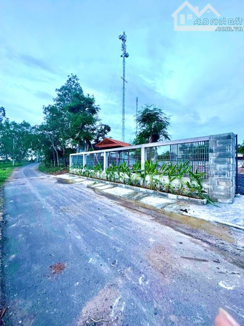 LÔ ĐẤT VIEW CÁNH ĐỒNG LÚA CỰC ĐẸP, KẾ BÊN THỊ TRẤN,THỔ CƯ, CÁCH BIỂN CHỈ 10 PHÚT DI CHUYỂN - 2
