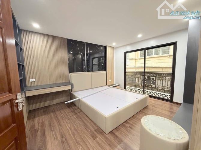 Bán Nhà Giảng Võ , mặt ngõ ô tô thông , kinh doanh đỉnh , thang máy , gara ô tô 7 chỗ - 2