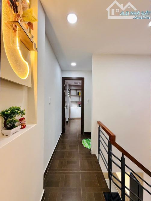 Bán nhà hẻm 3m đường Nguyễn Văn Nghi, P.7, 3,6 x 12, 2 tầng, giá 4.8 tỷ tl - 24