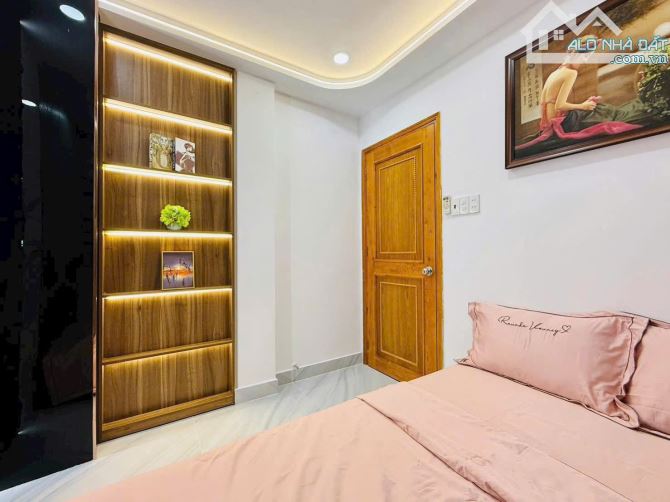 BÁN NHÀ---GIÁ: 5.75TỶ-- Đ.NGUYỄN VĂN KHỐI,P8, - 25