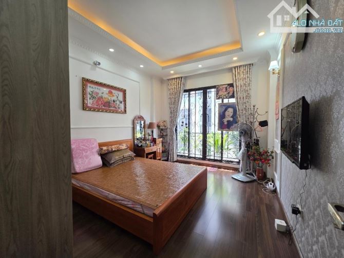 Bán Nhà Văn Quán Phố Phùng Hưng  Ô Tô Tránh Kinh Doanh Nhỏ 50m2 4 Tầng Giá 12.5 Tỷ - 3