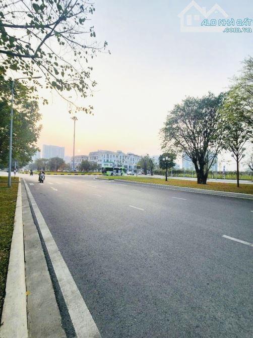 BÁN BIỆT THỰ LK SAO BIỂN KINH DOANH OCEANPARK1-ĐƯỜNG 50m- VỈA HÈ- 70m2- 21,5 tỷ. - 3