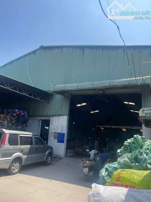 CẦN TIỀN HẠ 4 TỶ BÁN KHO SHR 1010M MT ĐƯỜNG THANH NIÊN BC TPHCM CHỈ 19 TỶ - 3