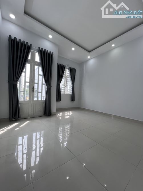Bán nhà đẹp 3 tầng ,hẻm xe hơi .Huỳnh Tấn Phát,Nhà Bè.Giá 5.75 tỷ. - 3