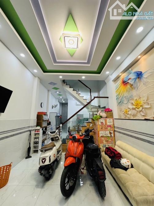 CẦN BÁN NHÀ QUẬN BÌNH TÂN  LÊ ĐÌNH CẨN 5,6 TỶ NGANG 4 DÀI 16 - 3