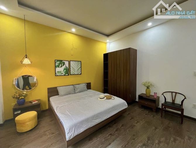 Bán Căn Homestay MT 7.5m Hoài Thanh, Ngay SunCosMo 3 Tầng, 80m2 Chỉ 12 tỷ - 3