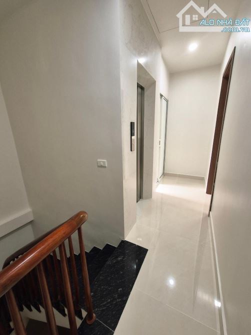 Bán nhà phố Tôn Đức Thắng, Đống Đa 40m, 6 tầng, mt 4.8m. Giá: 17.3 tỷ - 3